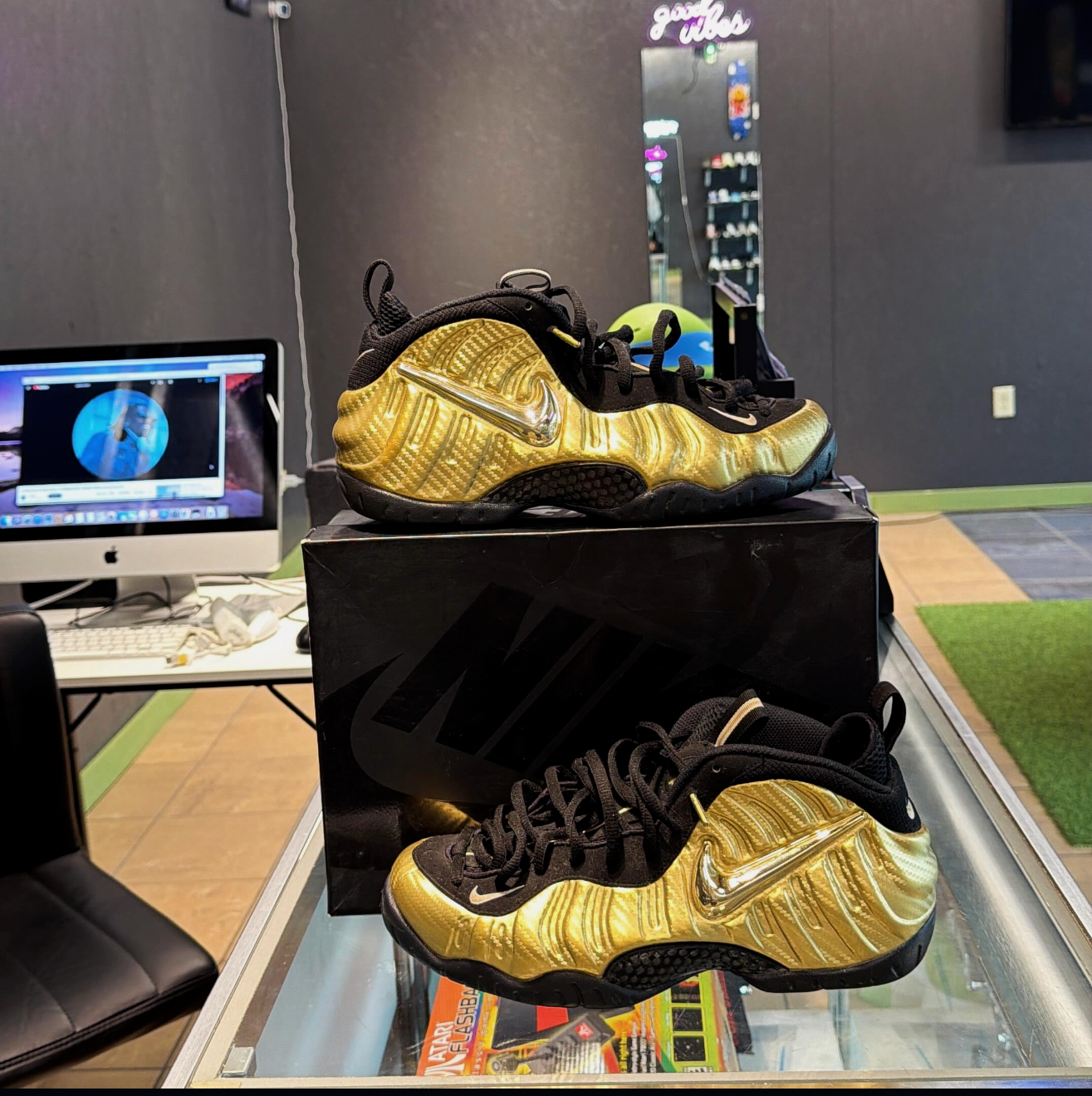 FOAMPOSITE Metallic Gold