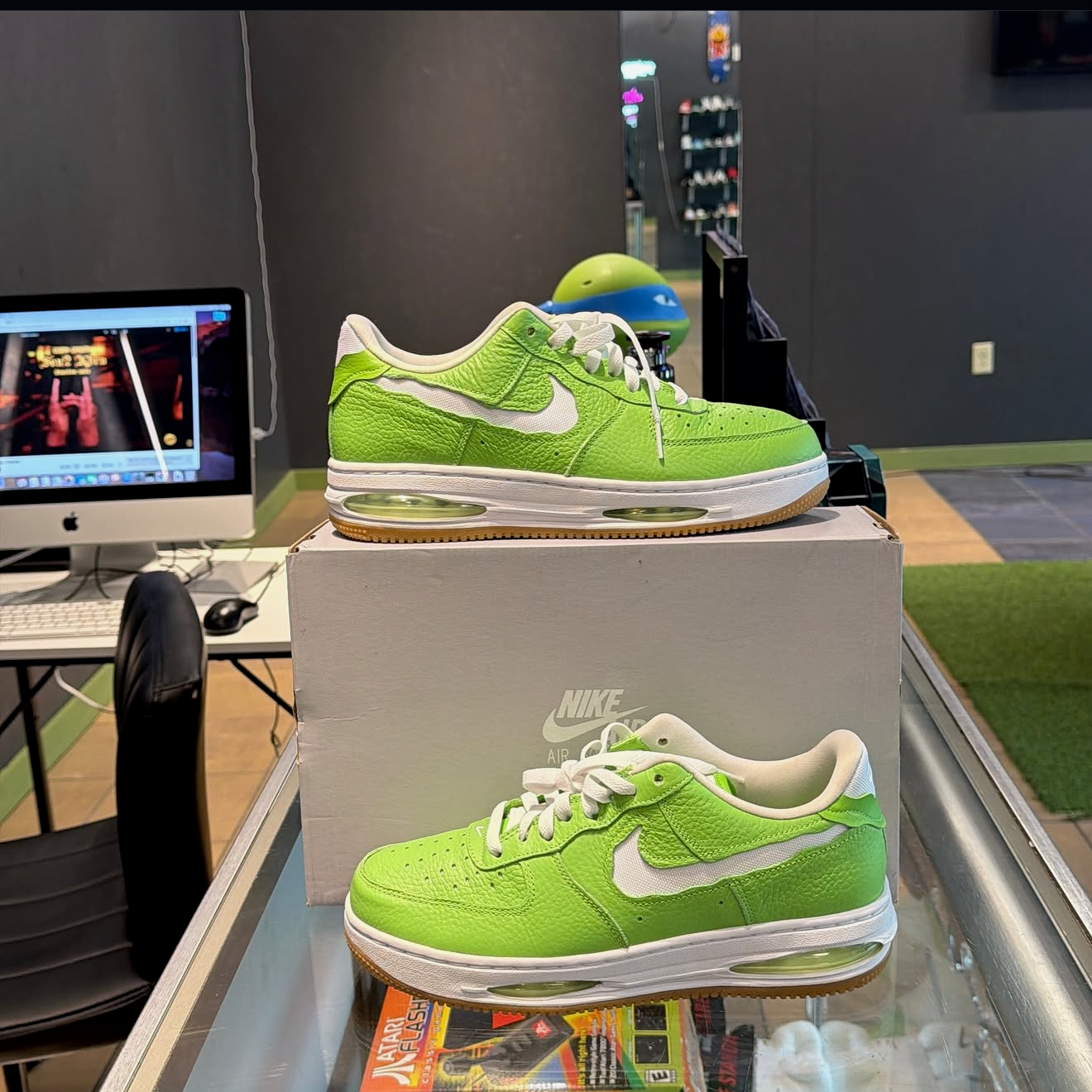 Air Force 1 Green Gum
