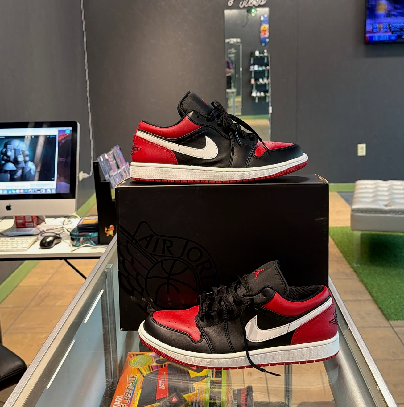 Jordan 1 Low Alternate Bred Toe