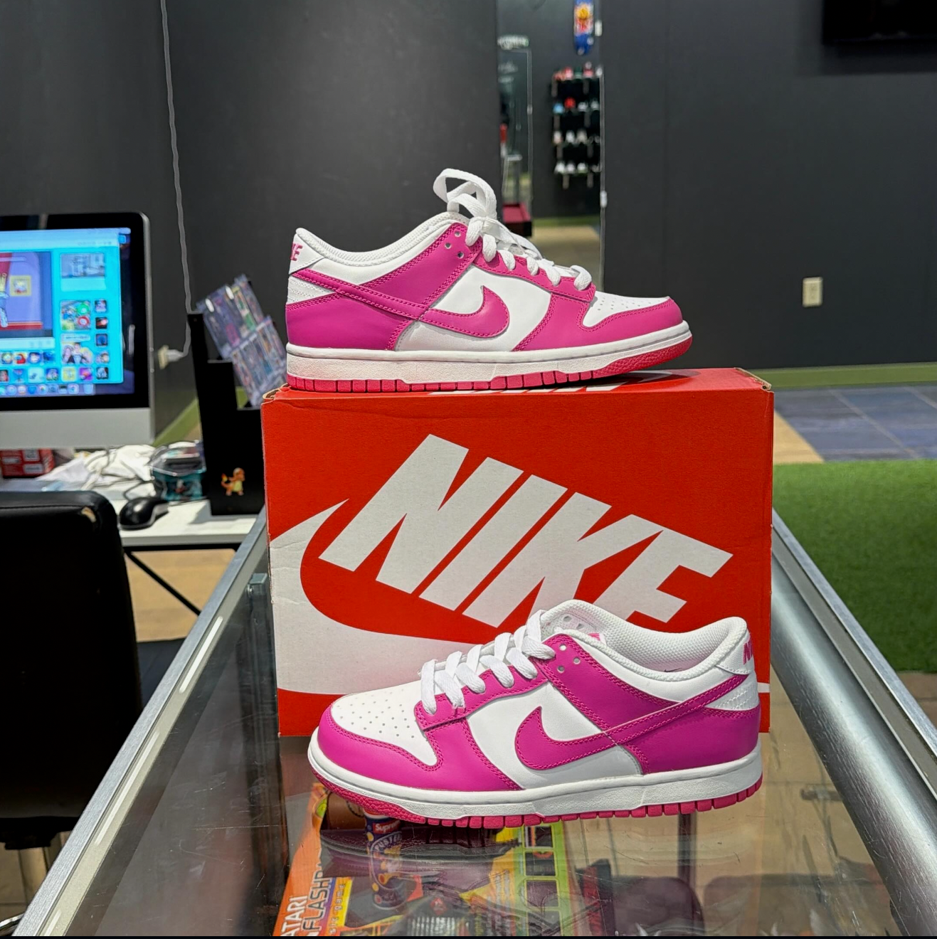 Nike Dunk Low Fuchsia