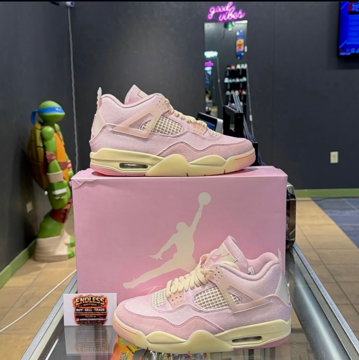 Jordan 4 Iced Carmine