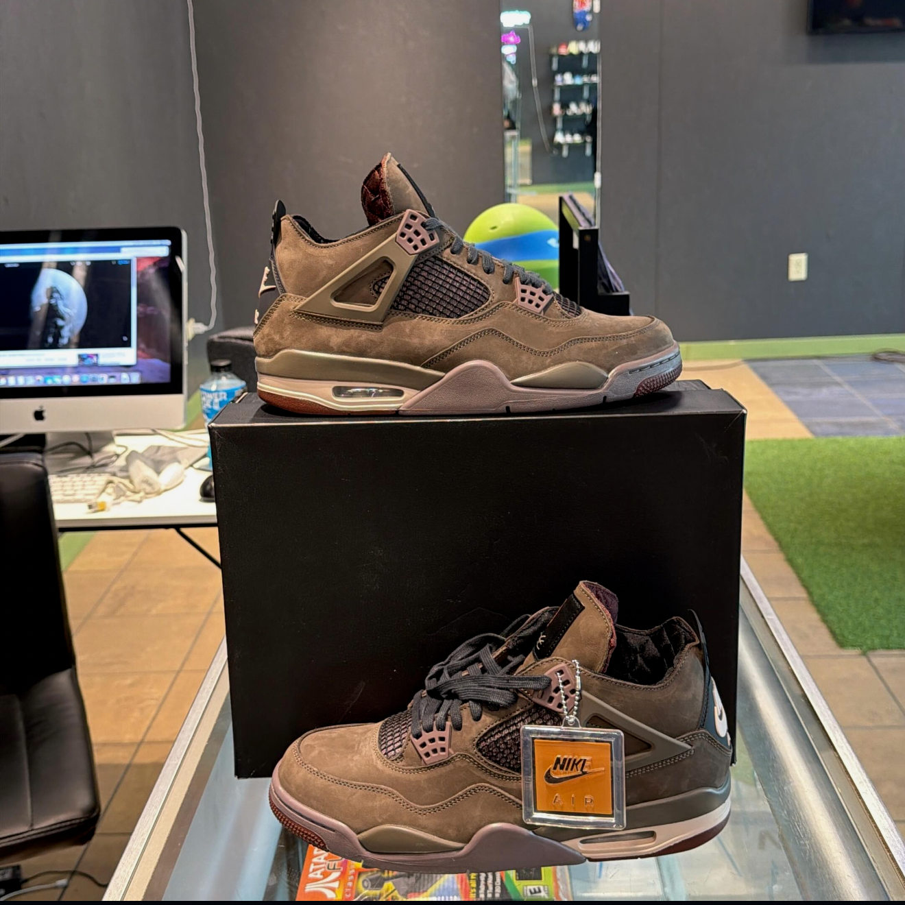 Jordan 4 A Ma Maniere Dark Mocha