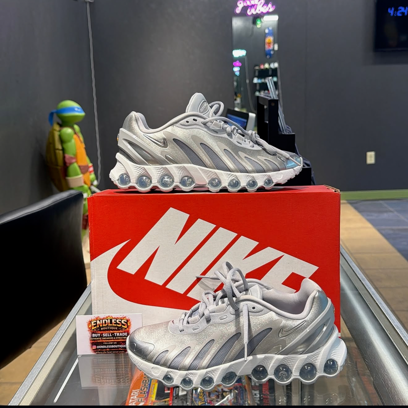 Nike Air Max Dn8 Metallic Silver