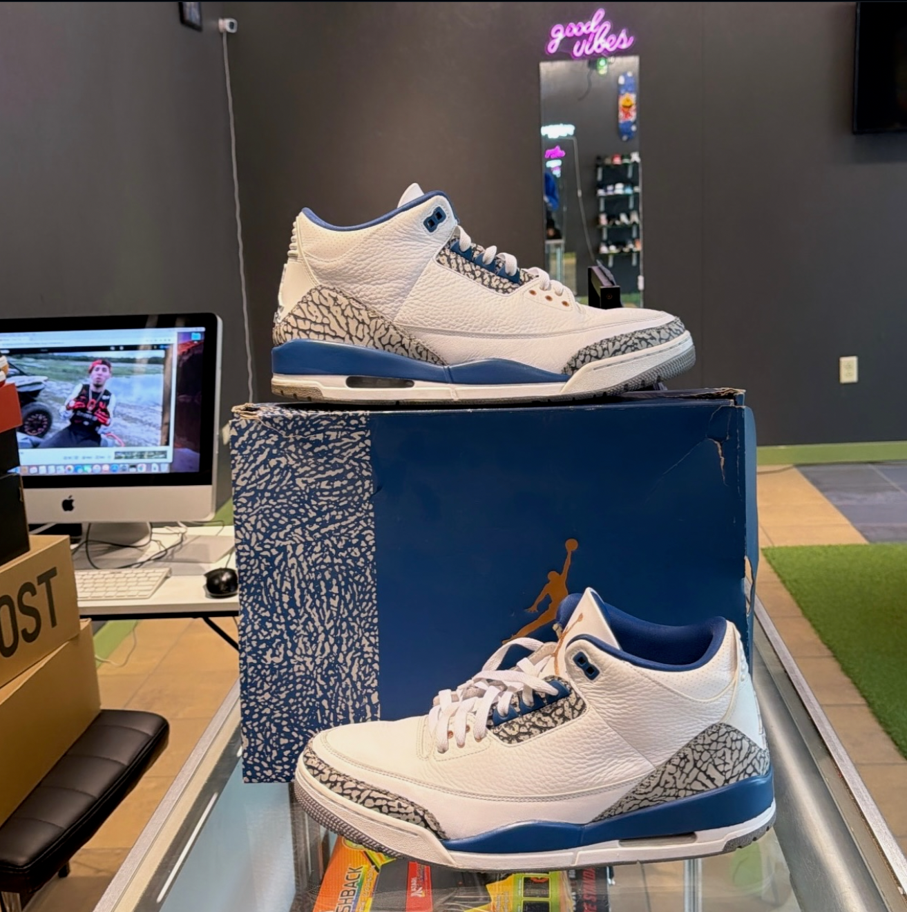 Jordan 3 Wizards