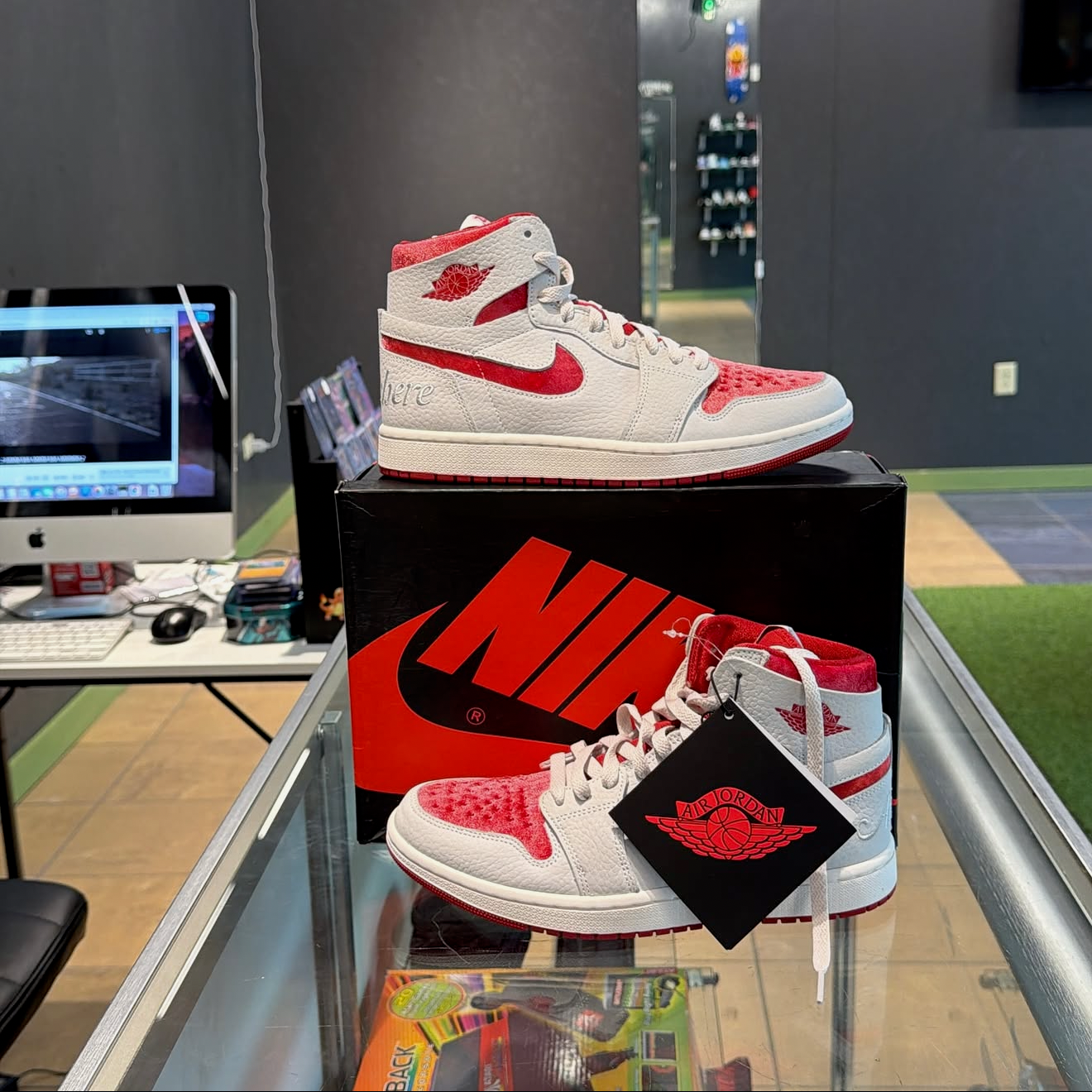 Jordan 1 High Valentines Day (2023)