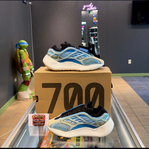 Yeezy 700 V3 Arzareth