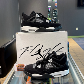 Jordan 4 White Thunder